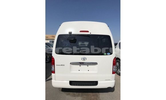 Buy Import Toyota Hiace White Car in Import - Dubai in Belait Buy Import Toyota Hiace White Car in Import - Dubai in Belait