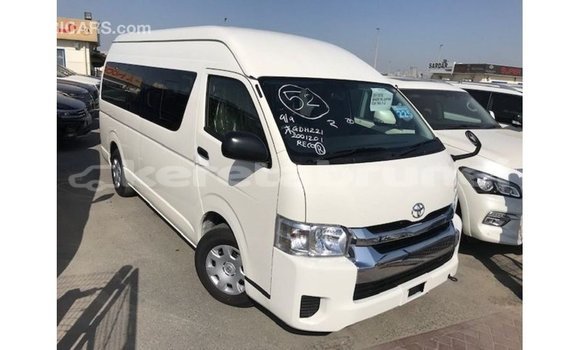 Buy Import Toyota Hiace White Car in Import - Dubai in Belait Buy Import Toyota Hiace White Car in Import - Dubai in Belait