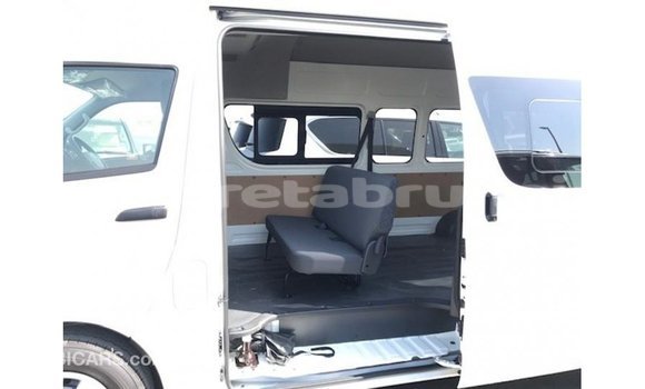 Buy Import Toyota Hiace White Car in Import - Dubai in Belait Buy Import Toyota Hiace White Car in Import - Dubai in Belait