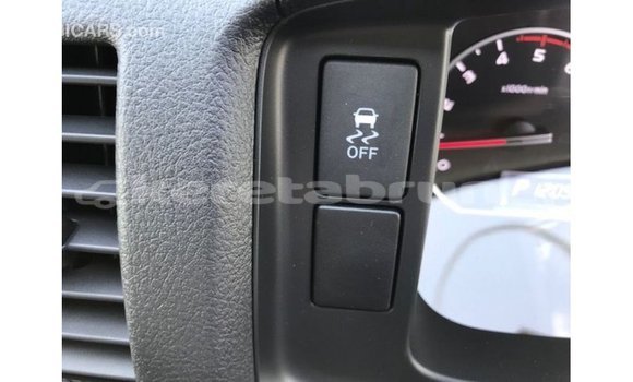 Buy Import Toyota Hiace White Car in Import - Dubai in Belait Buy Import Toyota Hiace White Car in Import - Dubai in Belait