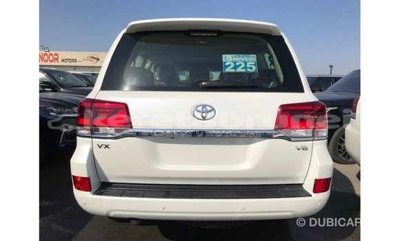Buy Import Toyota Land Cruiser White Car in Import - Dubai in Belait Buy Import Toyota Land Cruiser White Car in Import - Dubai in Belait
