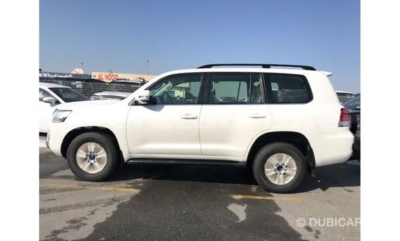 Buy Import Toyota Land Cruiser White Car in Import - Dubai in Belait Buy Import Toyota Land Cruiser White Car in Import - Dubai in Belait