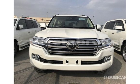 Buy Import Toyota Land Cruiser White Car in Import - Dubai in Belait Buy Import Toyota Land Cruiser White Car in Import - Dubai in Belait