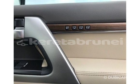 Buy Import Toyota Land Cruiser White Car in Import - Dubai in Belait Buy Import Toyota Land Cruiser White Car in Import - Dubai in Belait
