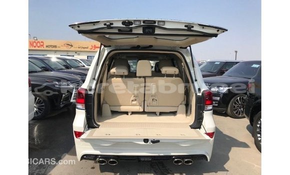 Buy Import Toyota Land Cruiser White Car in Import - Dubai in Belait Buy Import Toyota Land Cruiser White Car in Import - Dubai in Belait