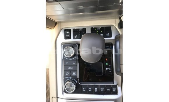 Buy Import Toyota Land Cruiser White Car in Import - Dubai in Belait Buy Import Toyota Land Cruiser White Car in Import - Dubai in Belait