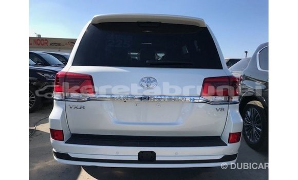 Buy Import Toyota Land Cruiser White Car in Import - Dubai in Belait Buy Import Toyota Land Cruiser White Car in Import - Dubai in Belait