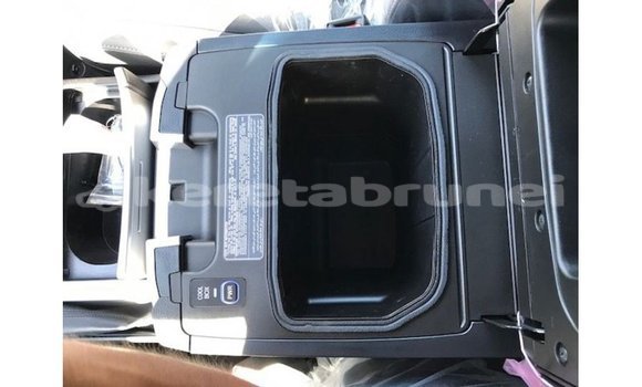 Buy Import Toyota Land Cruiser White Car in Import - Dubai in Belait Buy Import Toyota Land Cruiser White Car in Import - Dubai in Belait