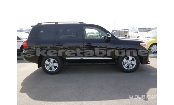 Buy Import Toyota Land Cruiser Black Car in Import - Dubai in Belait Buy Import Toyota Land Cruiser Black Car in Import - Dubai in Belait