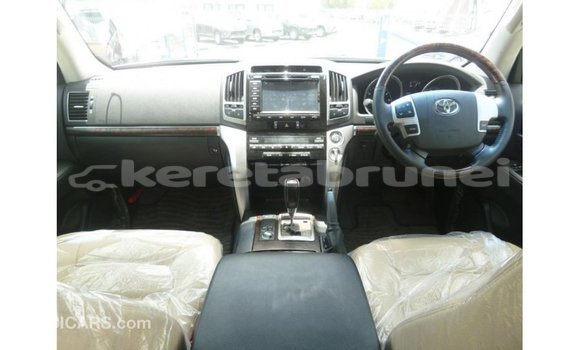 Buy Import Toyota Land Cruiser Other Car in Import - Dubai in Belait Buy Import Toyota Land Cruiser Other Car in Import - Dubai in Belait