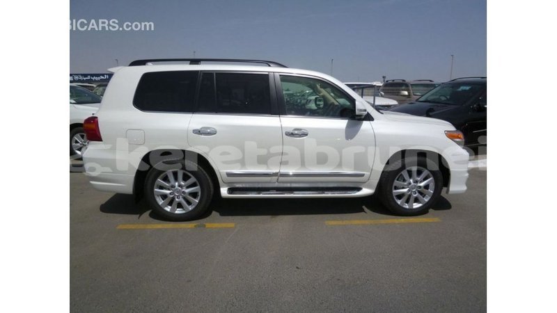 Big with watermark toyota land cruiser belait import dubai 3130