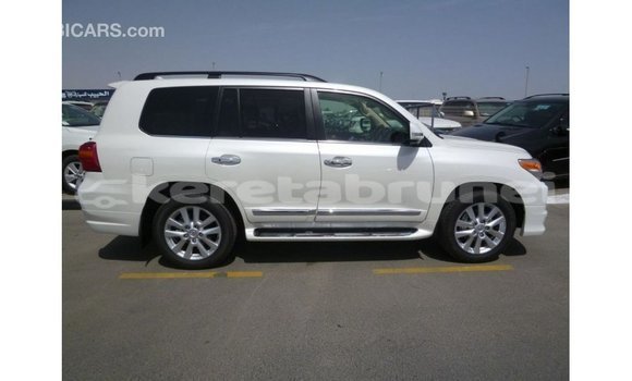 Buy Import Toyota Land Cruiser White Car in Import - Dubai in Belait Buy Import Toyota Land Cruiser White Car in Import - Dubai in Belait
