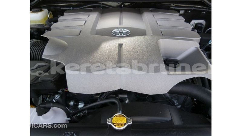 Big with watermark toyota land cruiser belait import dubai 3130