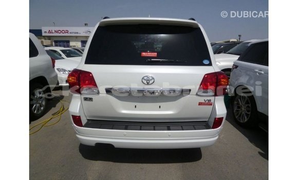 Buy Import Toyota Land Cruiser White Car in Import - Dubai in Belait Buy Import Toyota Land Cruiser White Car in Import - Dubai in Belait
