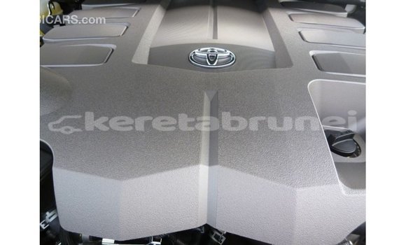 Buy Import Toyota Land Cruiser White Car in Import - Dubai in Belait Buy Import Toyota Land Cruiser White Car in Import - Dubai in Belait