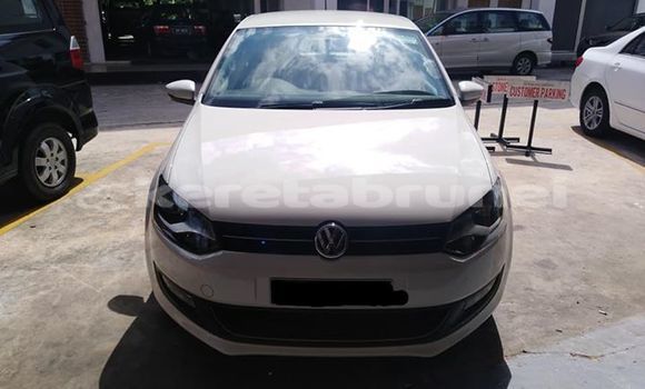 Buy Used Volkswagen Polo White Car in Bandar Seri Begawan in Brunei-Muara Buy Used Volkswagen Polo White Car in Bandar Seri Begawan in Brunei-Muara