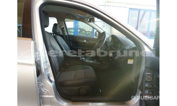 Buy Import Mercedes-Benz 200 Other Car in Import - Dubai in Belait Buy Import Mercedes-Benz 200 Other Car in Import - Dubai in Belait