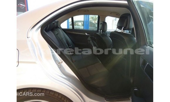 Buy Import Mercedes-Benz 200 Other Car in Import - Dubai in Belait Buy Import Mercedes-Benz 200 Other Car in Import - Dubai in Belait