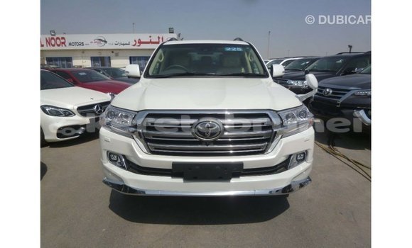 Buy Import Toyota Land Cruiser White Car in Import - Dubai in Belait Buy Import Toyota Land Cruiser White Car in Import - Dubai in Belait