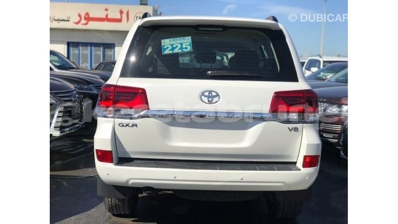 Big with watermark toyota land cruiser belait import dubai 3147
