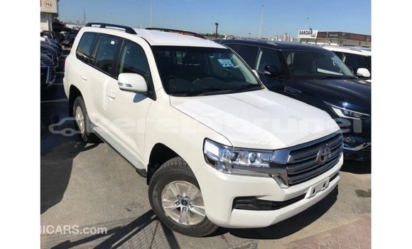 Buy Import Toyota Land Cruiser White Car in Import - Dubai in Belait Buy Import Toyota Land Cruiser White Car in Import - Dubai in Belait