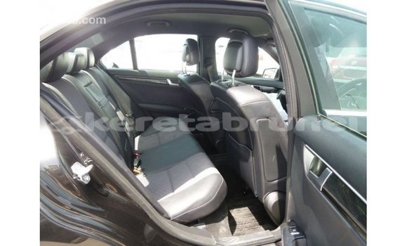 Buy Import Mercedes-Benz 200 Black Car in Import - Dubai in Belait Buy Import Mercedes-Benz 200 Black Car in Import - Dubai in Belait