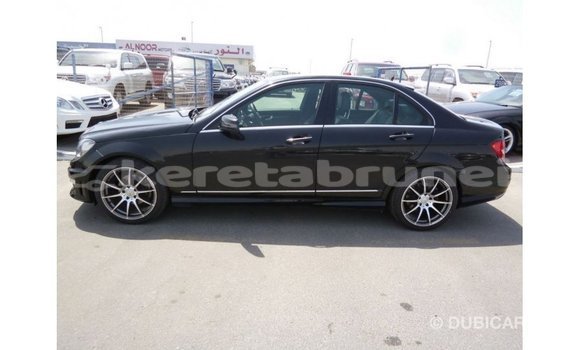 Buy Import Mercedes-Benz 200 Black Car in Import - Dubai in Belait Buy Import Mercedes-Benz 200 Black Car in Import - Dubai in Belait
