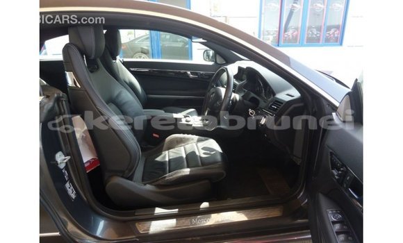 Buy Import Mercedes-Benz 190 Other Car in Import - Dubai in Belait Buy Import Mercedes-Benz 190 Other Car in Import - Dubai in Belait