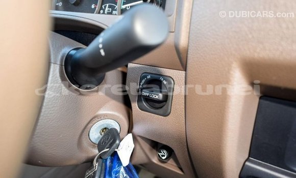 Buy Import Toyota Land Cruiser Beige Car in Import - Dubai in Belait Buy Import Toyota Land Cruiser Beige Car in Import - Dubai in Belait