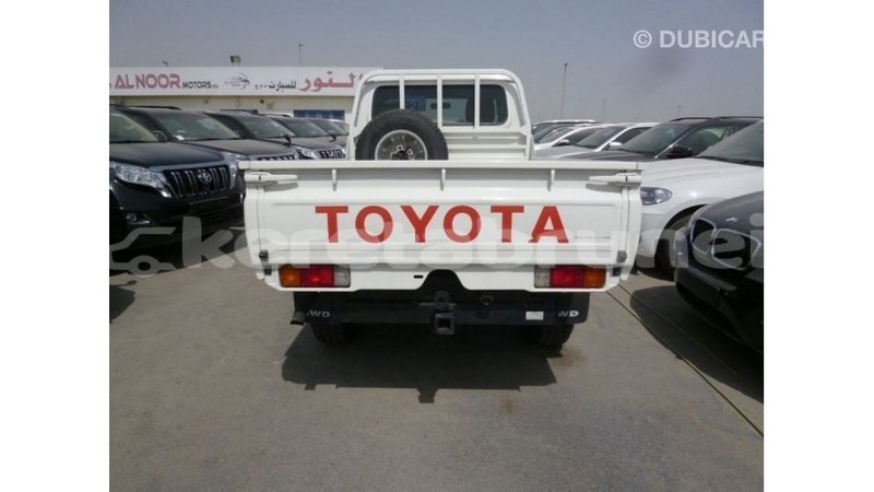 Big with watermark toyota land cruiser belait import dubai 3156