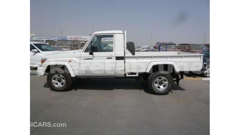 Big with watermark toyota land cruiser belait import dubai 3156