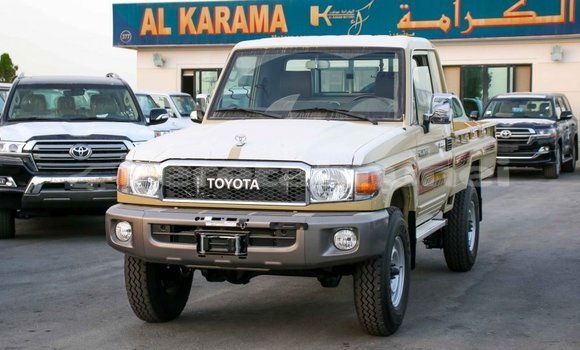 Buy Import Toyota Land Cruiser Beige Car in Import - Dubai in Belait Buy Import Toyota Land Cruiser Beige Car in Import - Dubai in Belait