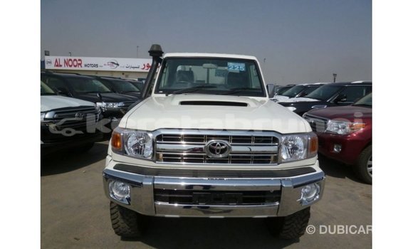 Buy Import Toyota Land Cruiser White Car in Import - Dubai in Belait Buy Import Toyota Land Cruiser White Car in Import - Dubai in Belait