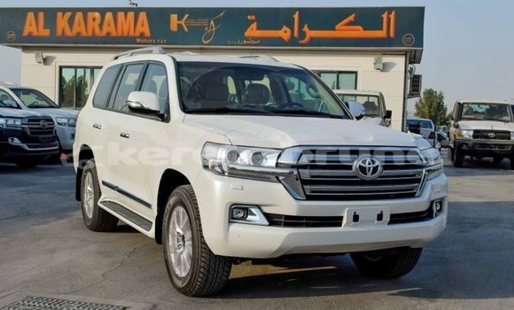 Buy Import Toyota Land Cruiser White Car in Import - Dubai in Belait Buy Import Toyota Land Cruiser White Car in Import - Dubai in Belait
