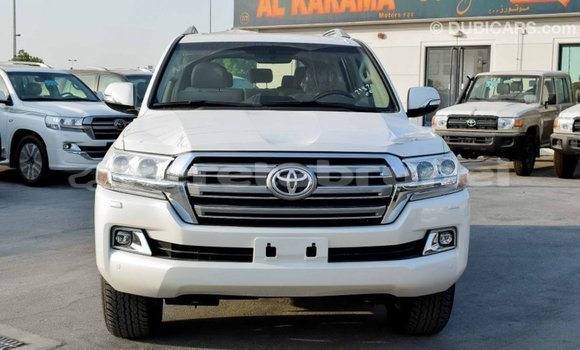 Buy Import Toyota Land Cruiser White Car in Import - Dubai in Belait Buy Import Toyota Land Cruiser White Car in Import - Dubai in Belait