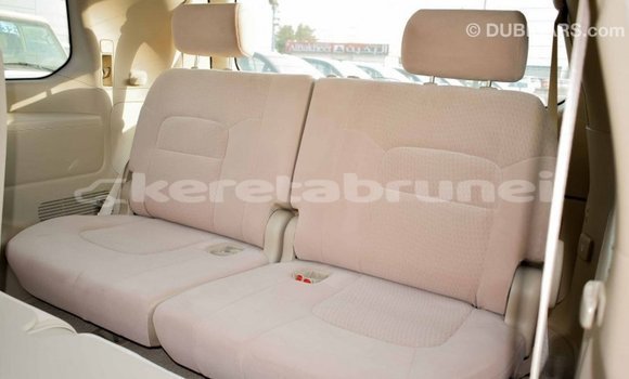 Buy Import Toyota Land Cruiser White Car in Import - Dubai in Belait Buy Import Toyota Land Cruiser White Car in Import - Dubai in Belait