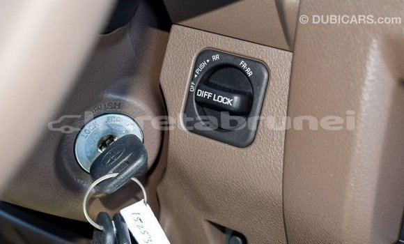 Buy Import Toyota Land Cruiser Beige Car in Import - Dubai in Belait Buy Import Toyota Land Cruiser Beige Car in Import - Dubai in Belait