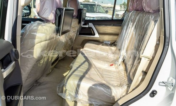 Buy Import Toyota Land Cruiser White Car in Import - Dubai in Belait Buy Import Toyota Land Cruiser White Car in Import - Dubai in Belait
