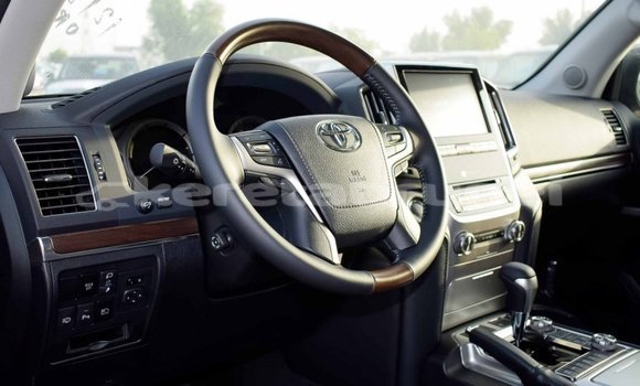 Buy Import Toyota Land Cruiser Black Car in Import - Dubai in Belait Buy Import Toyota Land Cruiser Black Car in Import - Dubai in Belait