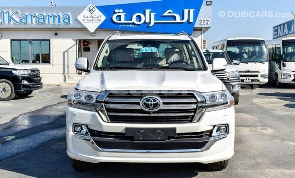 Buy Import Toyota Land Cruiser White Car in Import - Dubai in Belait Buy Import Toyota Land Cruiser White Car in Import - Dubai in Belait