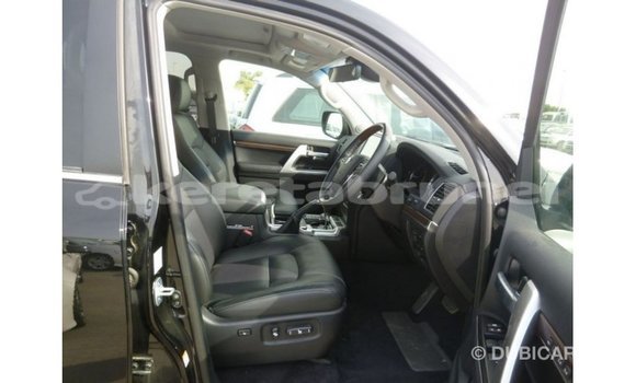 Buy Import Toyota Land Cruiser Black Car in Import - Dubai in Belait Buy Import Toyota Land Cruiser Black Car in Import - Dubai in Belait
