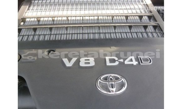 Buy Import Toyota Land Cruiser Black Car in Import - Dubai in Belait Buy Import Toyota Land Cruiser Black Car in Import - Dubai in Belait