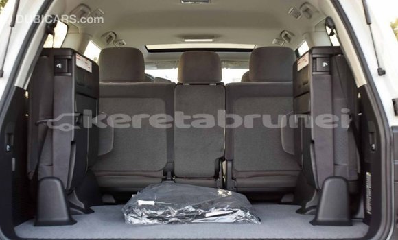 Buy Import Toyota Land Cruiser White Car in Import - Dubai in Belait Buy Import Toyota Land Cruiser White Car in Import - Dubai in Belait