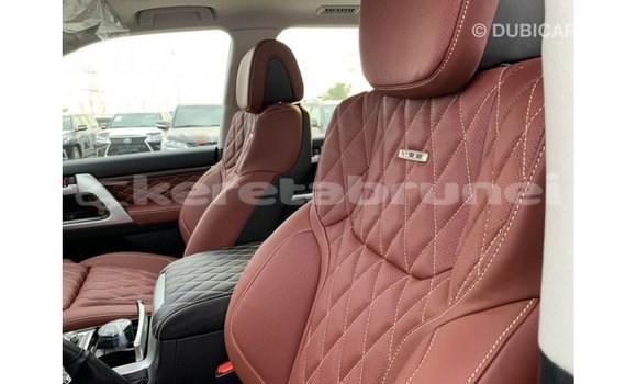 Buy Import Toyota Land Cruiser Black Car in Import - Dubai in Belait Buy Import Toyota Land Cruiser Black Car in Import - Dubai in Belait