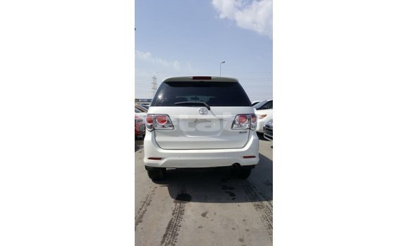 Buy Import Toyota Fortuner White Car in Import - Dubai in Belait Buy Import Toyota Fortuner White Car in Import - Dubai in Belait