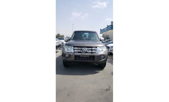 Buy Import Mitsubishi Pajero Brown Car in Import - Dubai in Belait Buy Import Mitsubishi Pajero Brown Car in Import - Dubai in Belait