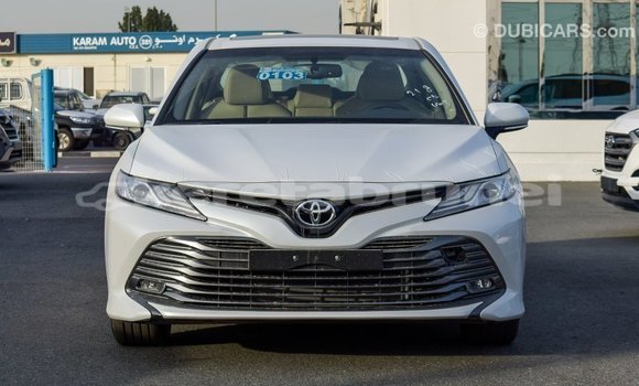 Buy Import Toyota Camry White Car in Import - Dubai in Belait Buy Import Toyota Camry White Car in Import - Dubai in Belait