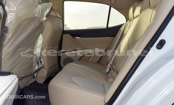 Buy Import Toyota Camry White Car in Import - Dubai in Belait Buy Import Toyota Camry White Car in Import - Dubai in Belait