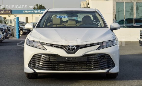 Buy Import Toyota Camry White Car in Import - Dubai in Belait Buy Import Toyota Camry White Car in Import - Dubai in Belait