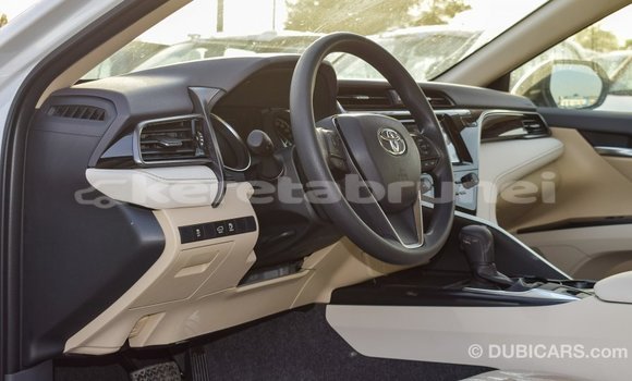 Buy Import Toyota Camry White Car in Import - Dubai in Belait Buy Import Toyota Camry White Car in Import - Dubai in Belait